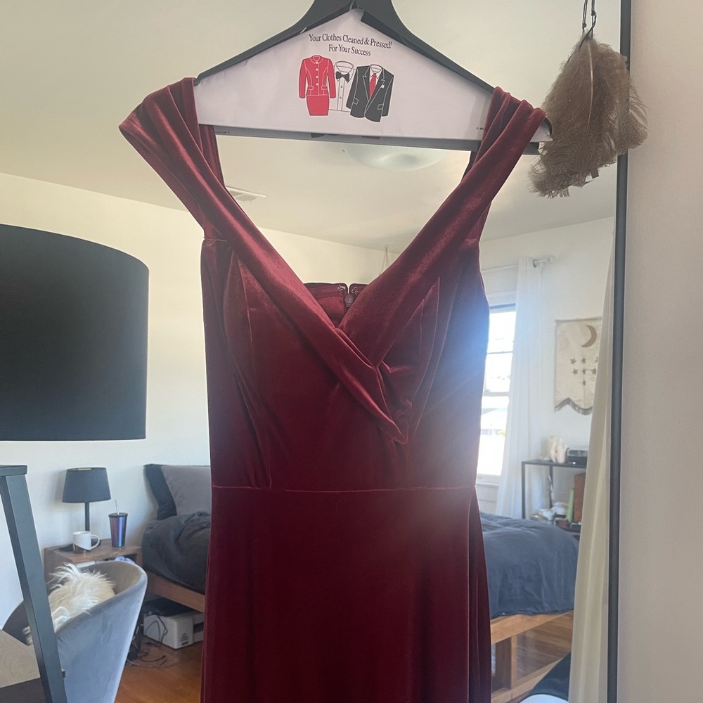 Revelry Bardot Velvet Dress - Romantic Rose - size 4 TAILORED